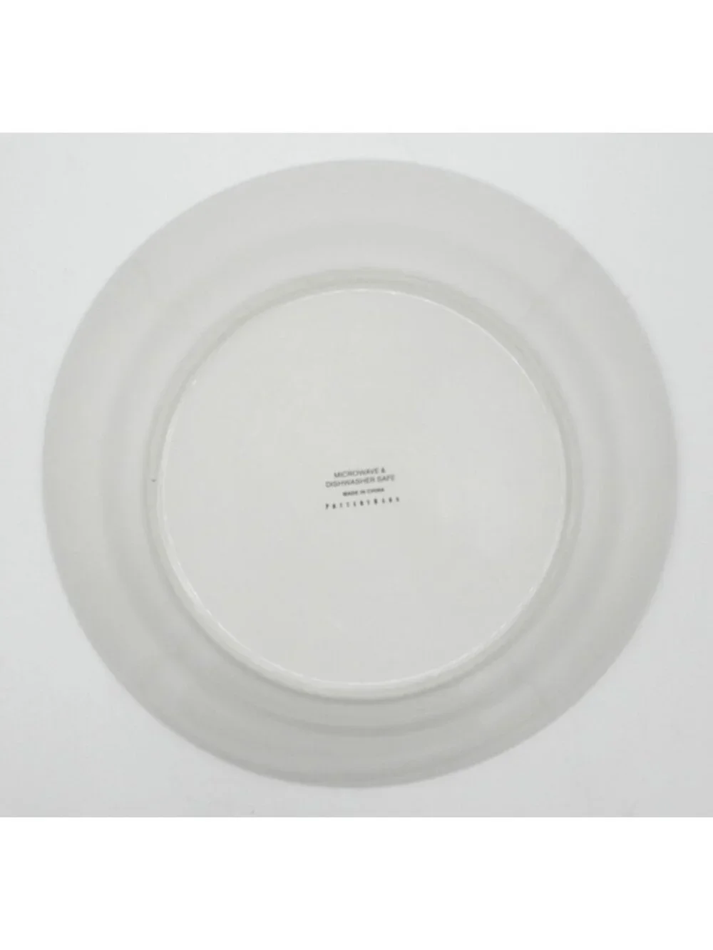 Nostalgic Santa Pottery Barn 10-1/2 Inch Dinner Plates Set of 4 Pattern PBANOS